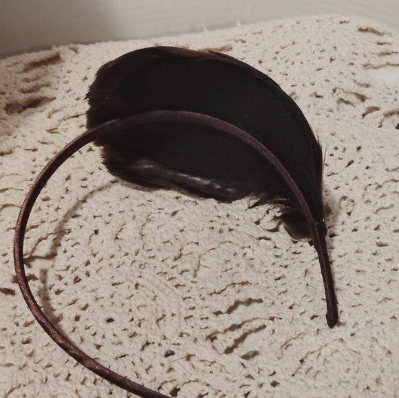 Brown Feathered 2920's Style Flapper Headband - Picture 2 of 7